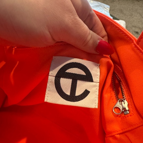 Medium Telfar Shopping Bag in Hazard - Picture 9 of 9